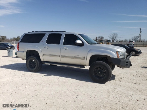 2013 Chevrolet Suburban LT with VIN 1GNSKJE74DR366339, listed as a Copart auction lot 47167315 with 113,106 mi miles and Salvage Title. Bid and sale history available at carsss.com. Image 4.