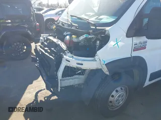 2021 Ram ProMaster Cargo z VIN 3C6LRVDG2ME567631, wystawiony jako IAAI lot #38779881 z przebiegiem 53 693 mil mil oraz . Historia ofert i sprzedaży dostępna na DreamBid. Obrazek 6.