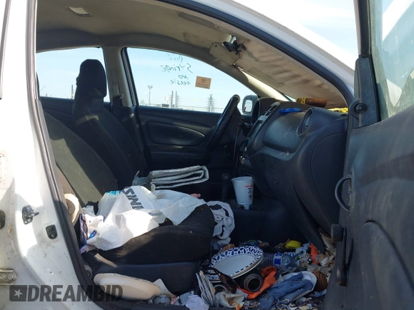 2014 Nissan Versa SV with VIN 3N1CN7AP3EL844498, listed as a IAAI auction lot 42086659 with 1 mi miles. Bid and sale history available at carsss.com. Image 5.