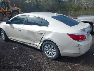 2013 Buick LaCrosse Leather with VIN 1G4GC5ER9DF124003, listed as a IAAI auction lot 41745590 with 1 mi miles. Bid and sale history available at carsss.com. Image 3.