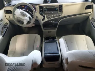 2011 Toyota Sienna LE AAS с VIN 5TDKK3DC1BS047417, выставлен на аукционе Copart как лот 44883125 с пробегом 265 158 миль миль и Списание • Salvage title. История ставок и продаж доступна на DreamBid. Изображение 8.