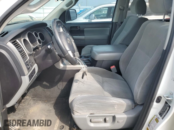 2014 Toyota Sequoia SR5 with VIN 5TDBW5G15ES109612, listed as a Copart auction lot 70484384 with 167,905 mi miles and Salvage Title. Bid and sale history available at carsss.com. Image 7.