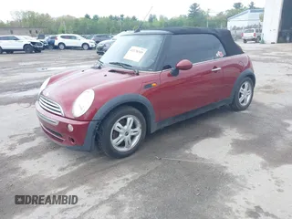 2007 MINI Convertible z VIN WMWRF33597TF66861, wystawiony jako IAAI lot #42278349 z przebiegiem 96 011 mil mil oraz . Historia ofert i sprzedaży dostępna na DreamBid. Obrazek 2.