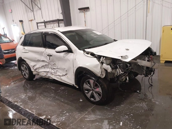 2019 Kia Niro EX with VIN KNDCC3LCXK5221753, listed as a IAAI auction lot 41618832 with 85,950 mi miles. Bid and sale history available at carsss.com. Image 1.