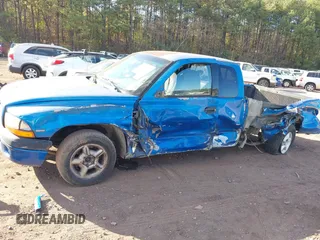 1998 Dodge Dakota with VIN 1B7FL22P9WS602318, listed as a IAAI auction lot 40830718 with 290,693 mi miles. Bid and sale history available at carsss.com. Image 6.