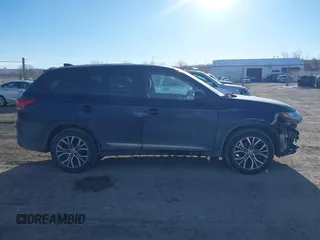 2018 Mitsubishi Outlander ES z VIN JA4AZ3A35JZ058407, wystawiony jako IAAI lot #41428922 z przebiegiem 141 701 mil mil oraz . Historia ofert i sprzedaży dostępna na DreamBid. Obrazek 14.