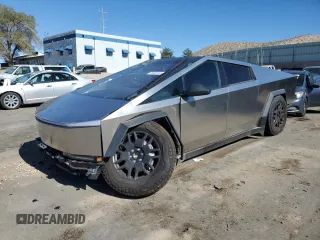 2024 Tesla Cybertruck Cyberbeast z VIN 7G2CEHEE2RA018736, wystawiony jako Copart lot #78482884 z przebiegiem 2482 mil mil oraz Szkody całkowita. Historia ofert i sprzedaży dostępna na DreamBid. Obrazek 1.