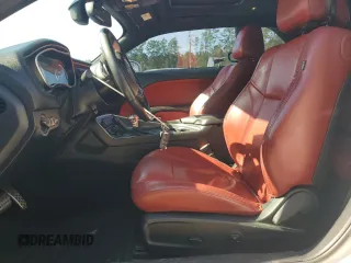 2015 Dodge Challenger SXT Plus z VIN 2C3CDZBG2FH761508, wystawiony jako Copart lot #50594455 z przebiegiem 94 182 mil mil oraz Szkoda całkowita • Salvage title. Historia ofert i sprzedaży dostępna na DreamBid. Obrazek 7.