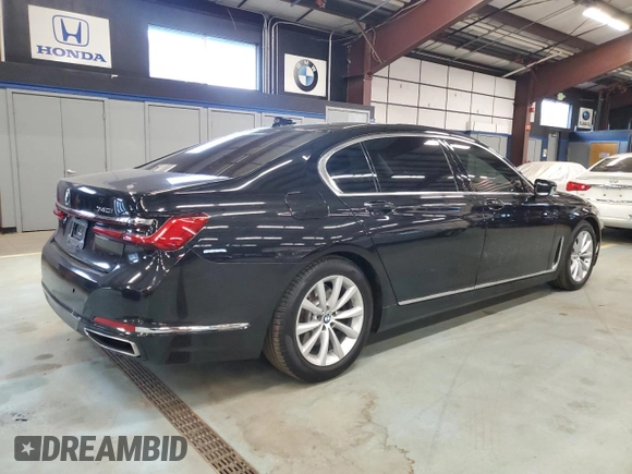 2020 BMW 7 Series 740i xDrive with VIN WBA7T4C06LGG62749, listed as a Copart auction lot 83454364 with 209,536 mi miles and Clean title. Bid and sale history available at DreamBid. Image 3.