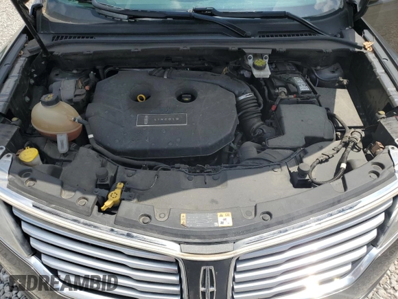 2017 Lincoln MKC Reserve with VIN 5LMTJ3DH9HUL45116, listed as a Copart auction lot 58634785 with 87,479 mi miles and Salvage title. Bid and sale history available at DreamBid. Image 12.