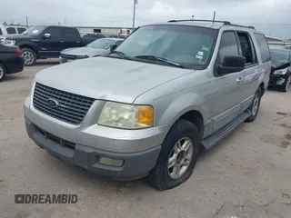 2004 Ford Expedition Special Service with VIN 1FMRU15W74LB37497, listed as a IAAI auction lot 41767762 with 271,767 mi miles. Bid and sale history available at carsss.com. Image 2.