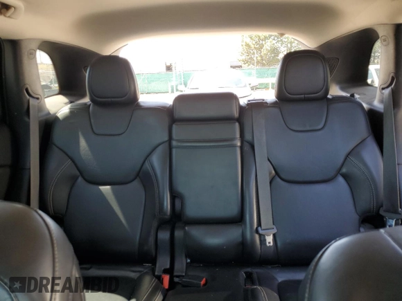 2016 Jeep Cherokee Limited z VIN 1C4PJMDB4GW161926, wystawiony jako Copart lot #52183805 z przebiegiem 331 839 mil mil oraz Szkoda całkowita • Salvage title. Historia ofert i sprzedaży dostępna na DreamBid. Obrazek 10.