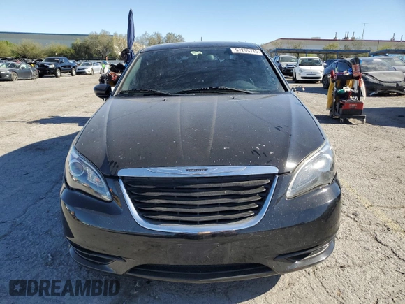 2012 Chrysler 200 Touring z VIN 1C3CCBBG0CN277060, wystawiony jako Copart lot #57295715 z przebiegiem 140 979 mil mil oraz Szkoda całkowita • Salvage title. Historia ofert i sprzedaży dostępna na DreamBid. Obrazek 5.