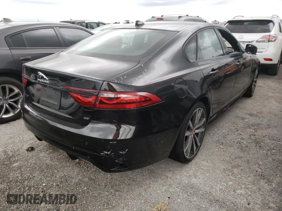 2021 Jaguar XF R-Dynamic SE with VIN SAJBL4GXXMCY88627, listed as a Copart auction lot 62762012 with 0 mi miles. Bid and sale history available at carsss.com. Image 4.