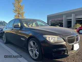 2012 BMW 7 Series 750i с VIN WBAKA8C50CDX01031, выставлен на аукционе Copart как лот 80995664 с пробегом 85 538 миль миль и Чистый • Clean title. История ставок и продаж доступна на DreamBid. Изображение 1.