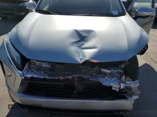 2024 Mitsubishi Eclipse Cross ES z VIN JA4ATUAA6RZ062130, wystawiony jako Copart lot #82241104 z przebiegiem 1 358 mil mil oraz Szkoda całkowita • Salvage title. Historia ofert i sprzedaży dostępna na DreamBid. Obrazek 12.