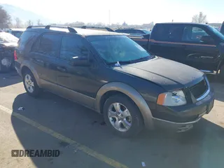 2007 Ford Freestyle SEL with VIN 1FMDK021X7GA39936, listed as a IAAI auction lot 41686286 with 263,088 mi miles. Bid and sale history available at carsss.com. Image 1.