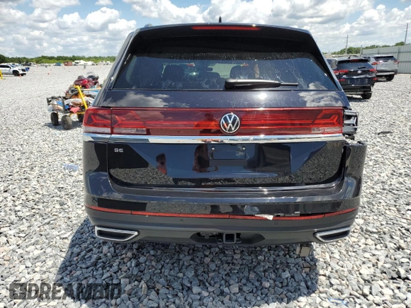 2025 Volkswagen Atlas SE with VIN 1V2WR2CA7SC500575, listed as a Copart auction lot 56872915 with 10,739 mi miles and Salvage title. Bid and sale history available at DreamBid. Image 6.