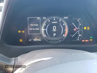 2020 Lexus UX 200 with VIN JTHP3JBH9L2026618, listed as a Copart auction lot 77893984 with 30,672 mi miles and Salvage title. Bid and sale history available at DreamBid. Image 9.
