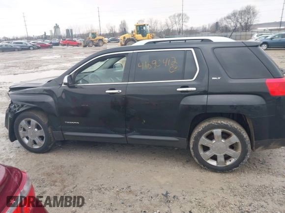 2015 GMC Terrain SLT z VIN 2GKFLYE37F6251170, wystawiony jako IAAI lot #41690412 z przebiegiem 129 756 mil mil oraz . Historia ofert i sprzedaży dostępna na DreamBid. Obrazek 14.