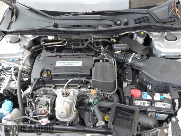 2014 Honda Accord LX with VIN 1HGCR2F33EA258614, listed as a IAAI auction lot 41759607 with 88,347 mi miles and . Bid and sale history available at carsss.com. Image 10.