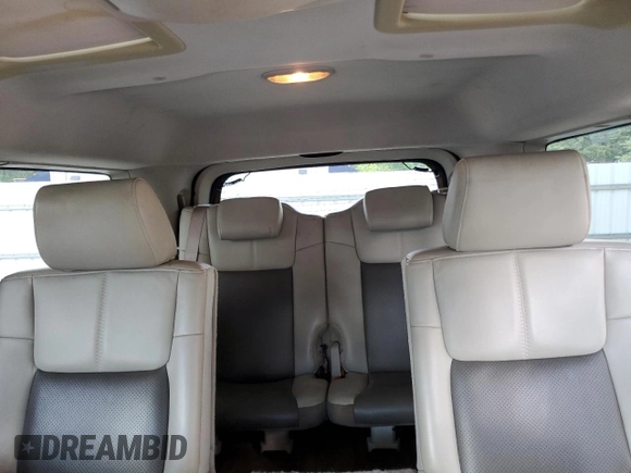 2006 Jeep Commander Limited с VIN 1J8HH58246C355106, выставлен на аукционе Copart как лот 72733964 с пробегом 145 581 миль миль и Чистый • Clean title. История ставок и продаж доступна на DreamBid. Изображение 10.
