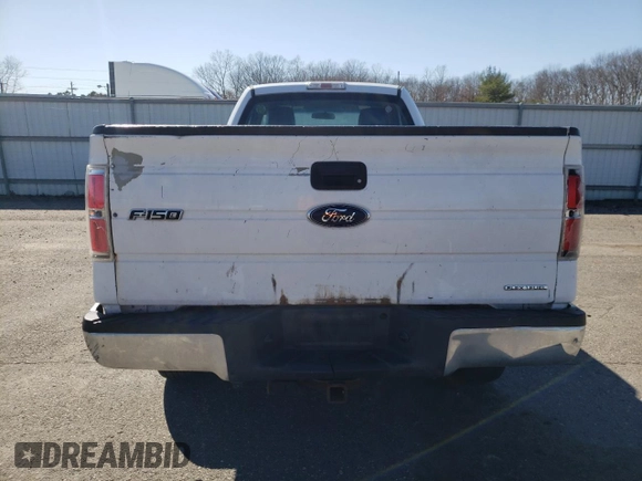 2014 Ford F-150 XL z VIN 1FTMF1EM5EKE49803, wystawiony jako Copart lot #49859345 z przebiegiem 305 385 mil mil oraz Czysty tytuł • Clean title. Historia ofert i sprzedaży dostępna na DreamBid. Obrazek 6.