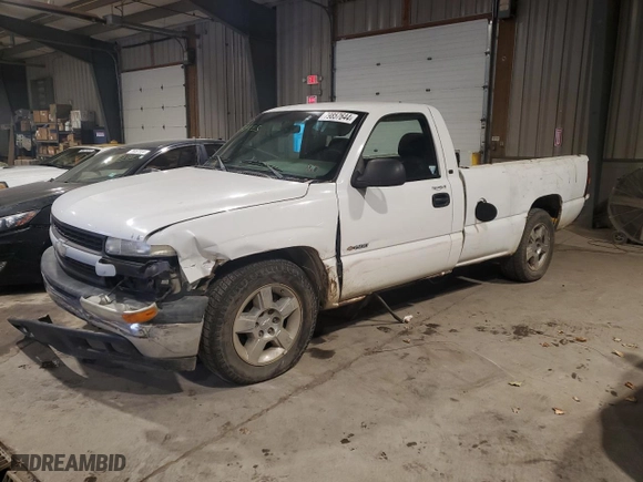 2002 Chevrolet Silverado 1500 with VIN 1GCEC14WX2Z153341, listed as a Copart auction lot 79857644 with 161,247 mi miles and Salvage Title. Bid and sale history available at carsss.com. Image 1.