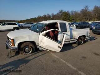1993 Chevrolet C/K 1500 with VIN 2GCEC19K9P1151411, listed as a Copart auction lot 75741584 with NaN miles and Salvage Title. Bid and sale history available at carsss.com. Image 1.