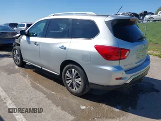 2017 Nissan Pathfinder S with VIN 5N1DR2MN1HC673409, listed as a IAAI auction lot 41992057 with 132,562 mi miles and . Bid and sale history available at DreamBid. Image 3.