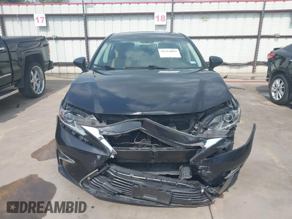 2016 Lexus ES with VIN 58ABK1GG0GU004813, listed as a IAAI auction lot 42114069 with 111,622 mi miles. Bid and sale history available at carsss.com. Image 13.