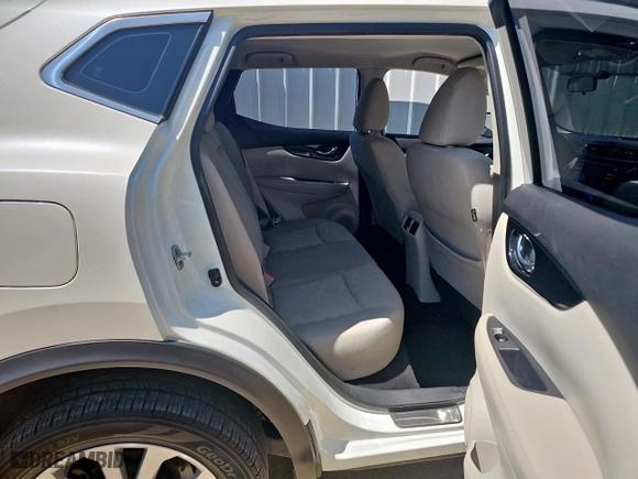 2018 Nissan Rogue Sport S with VIN JN1BJ1CP3JW105198, listed as a Copart auction lot 53111565 with 142,573 mi miles and Clean Title. Bid and sale history available at carsss.com. Image 6.