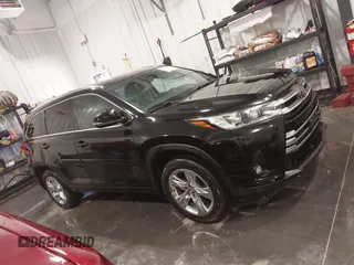 2019 Toyota Highlander Limited with VIN 5TDDZRFH1KS953891, listed as a IAAI auction lot 41979987 with 159,986 mi miles and . Bid and sale history available at DreamBid. Image 13.