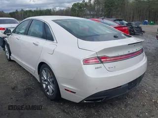 2015 Lincoln MKZ with VIN 3LN6L2G93FR610979, listed as a IAAI auction lot 41847966 with 184,166 mi miles. Bid and sale history available at carsss.com. Image 3.
