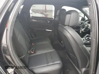 2021 Porsche Cayenne with VIN WP1AH2AY6MDA38066, listed as a Copart auction lot 44646275 with 24,178 mi miles and Salvage title. Bid and sale history available at DreamBid. Image 11.