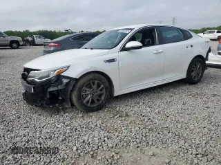 2019 Kia Optima LX z VIN 5XXGT4L34KG333080, wystawiony jako Copart lot #53959355 z przebiegiem 79 543 mil mil oraz Szkoda całkowita • Salvage title. Historia ofert i sprzedaży dostępna na DreamBid. Obrazek 1.