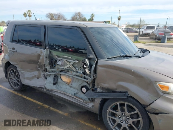 2014 Scion xB with VIN JTLZE4FE7EJ065646, listed as a IAAI auction lot 41681896 with 149,534 mi miles. Bid and sale history available at carsss.com. Image 6.