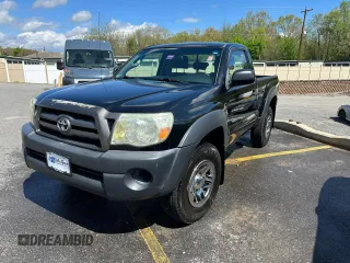 2010 Toyota Tacoma z VIN 5TEPX4EN5AZ690867, wystawiony jako Copart lot #56332745 z przebiegiem 104 286 mil mil oraz Czysty tytuł • Clean title. Historia ofert i sprzedaży dostępna na DreamBid. Obrazek 1.