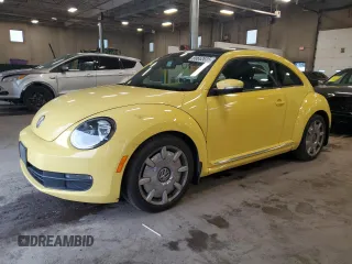 2012 Volkswagen Beetle 2.5L PZEV with VIN 3VWJP7AT8CM627125, listed as a Copart auction lot 59662635 with 109,125 mi miles and Salvage title. Bid and sale history available at DreamBid. Image 1.