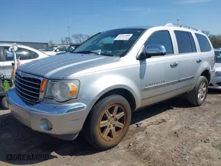 2008 Chrysler Aspen Limited with VIN 1A8HX58N18F106745, listed as a IAAI auction lot 41927906 with 269,444 mi miles. Bid and sale history available at carsss.com. Image 6.