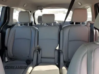 2024 Honda Odyssey EX-L z VIN 5FNRL6H68RB016827, wystawiony jako Copart lot #48412675 z przebiegiem 24 369 mil mil oraz Szkody całkowita. Historia ofert i sprzedaży dostępna na DreamBid. Obrazek 10.