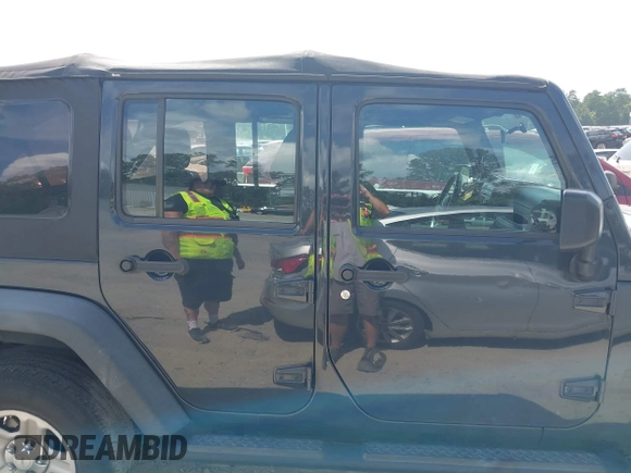 2016 Jeep Wrangler Unlimited Sport с VIN 1C4BJWDG5GL281639, выставлен на аукционе IAAI как лот 42641401 с пробегом 191 219 миль миль и . История ставок и продаж доступна на DreamBid. Изображение 13.