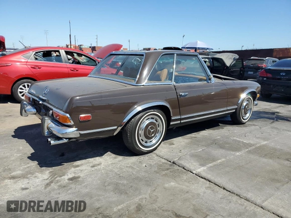 1970 Mercedes-Benz SL with VIN 11304412015305, listed as a Copart auction lot 65378684 with 83,202 mi miles and Salvage title. Bid and sale history available at DreamBid. Image 3.