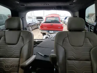 2022 Kia Telluride SX with VIN 5XYP5DHC6NG220251, listed as a Copart auction lot 50571815 with 36,737 mi miles and Salvage Title. Bid and sale history available at carsss.com. Image 10.
