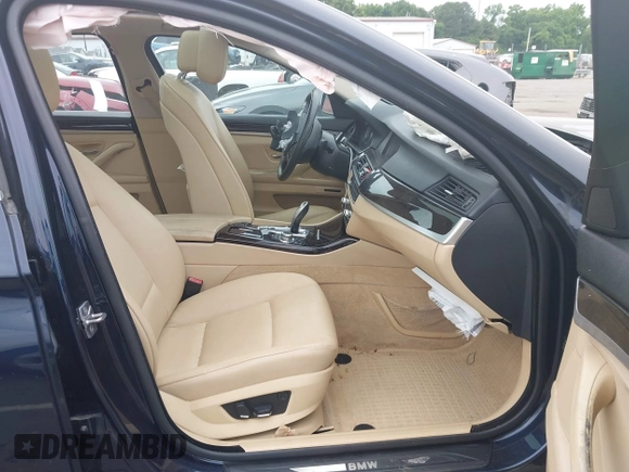 2012 BMW 5 Series 528i xDrive with VIN WBAXH5C58CDW08404, listed as a IAAI auction lot 42222460 with 146,851 mi miles and . Bid and sale history available at DreamBid. Image 5.