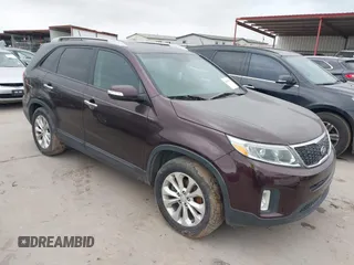 2014 Kia Sorento EX with VIN 5XYKU4A78EG480175, listed as a IAAI auction lot 41494085 with 180,644 mi miles and . Bid and sale history available at DreamBid. Image 1.