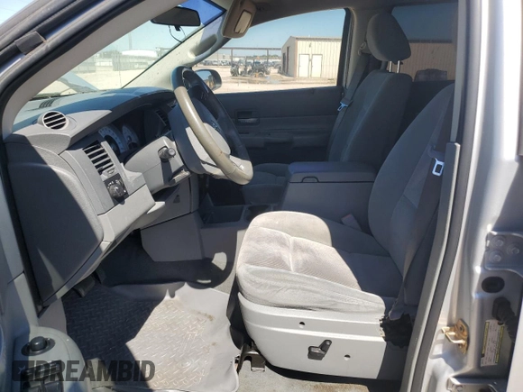 2005 Dodge Durango SLT with VIN 1D4HD48N85F619208, listed as a Copart auction lot 42241585 with 140,939 mi miles and Clean title. Bid and sale history available at DreamBid. Image 7.