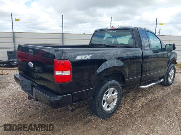 2007 Ford F-150 XL with VIN 1FTRF12237KD57083, listed as a IAAI auction lot 41917743 with 248,032 mi miles. Bid and sale history available at carsss.com. Image 4.