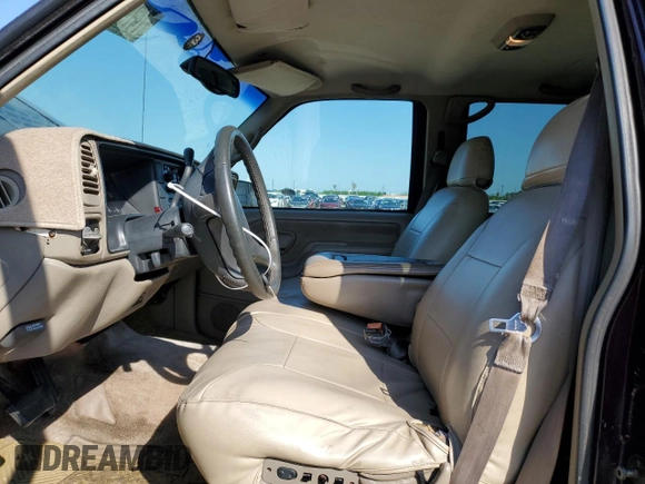 1997 GMC Yukon with VIN 1GKEK13R7VJ711782, listed as a Copart auction lot 74793184 with 208,718 mi miles and Salvage Title. Bid and sale history available at carsss.com. Image 7.