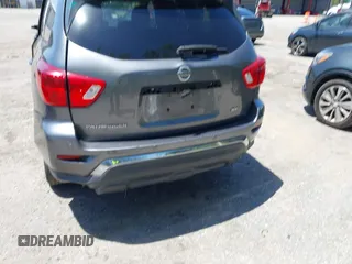2019 Nissan Pathfinder SV z VIN 5N1DR2MN2KC595357, wystawiony jako IAAI lot #42285053 z przebiegiem 131 129 mil mil oraz . Historia ofert i sprzedaży dostępna na DreamBid. Obrazek 6.